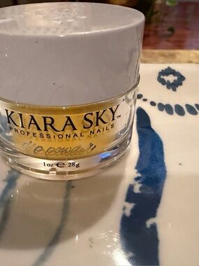 Kiara Professional Nails Yellow Jar - dip powder